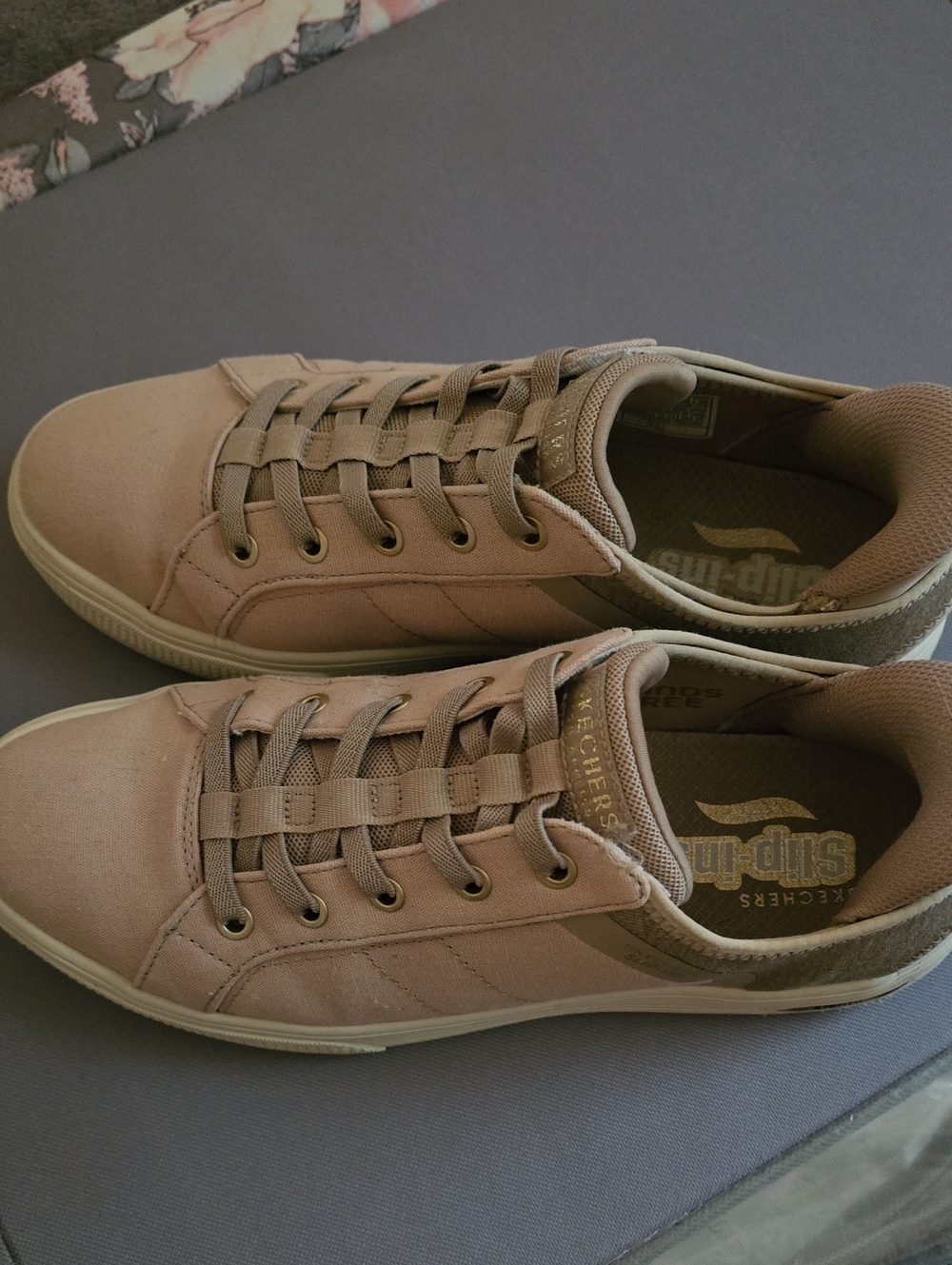 Skechers Slip-ins: Arch Fit Arcade - Forever Cozy